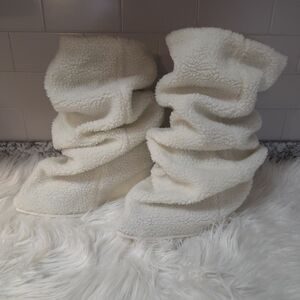 Cozy Sherpa Slouch Wedge Boots - Cream